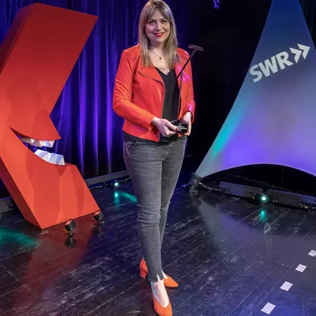 Mirja Regensburg gewinnt Kabarettpreis