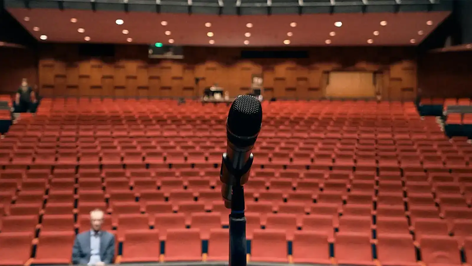 Mirja Regensburg - Haftungsausschluss